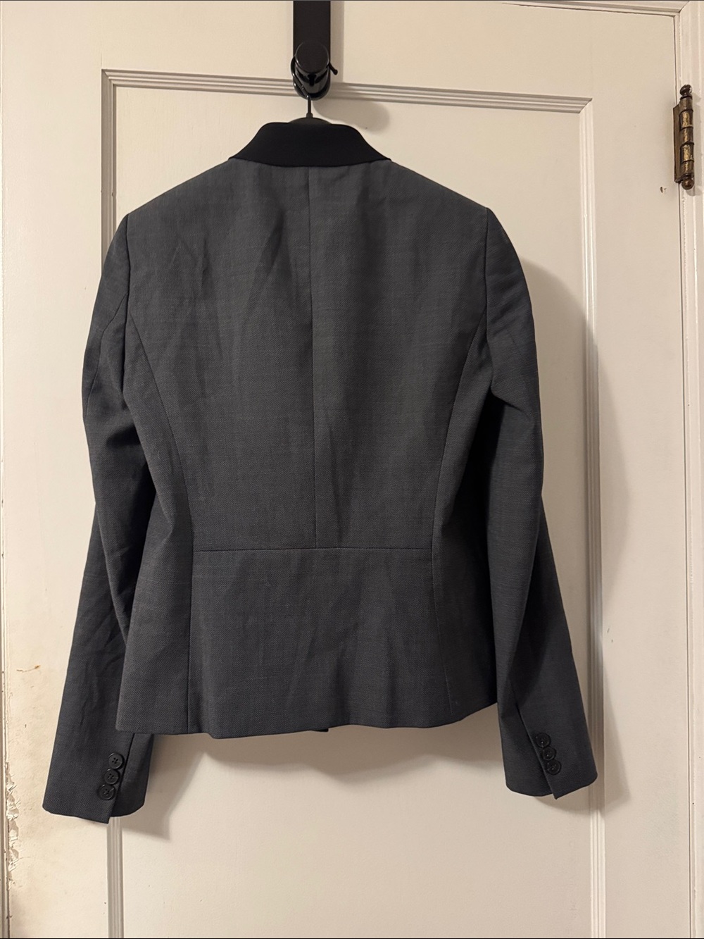 Elie Tahari Dark Gray Single-Button Tailored Blazer with Black Collar - Picture 6 of 8